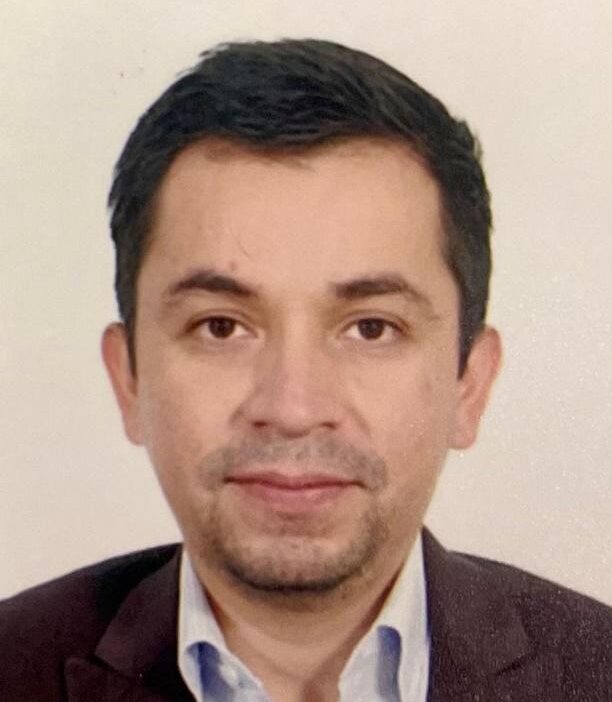 Mtro. Josué González Hernández